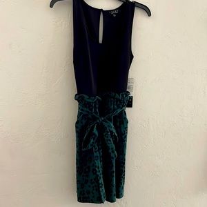 Tricia dress with pockets animal print new never worn size small